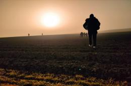 والدة الفلسطيني سليمان محمد مبروك تناشد للكشف عن مصيره