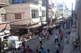 مخيم العائدين حمص.. الأونروا تبحث مع الأهالي واقع الخدمات 