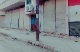 أسلاك الكهرباء خطر يهدد حياة سكان مخيم سبينة 