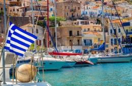 اليونان.. اعتقال 5 أشخاص بينهم فلسطيني بتهمة الاتجار بالبشر 