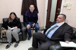 مدير الهيئة العامة للاجئين يطالب الأونروا بزيادة مساعداتها وجعلها شهرية