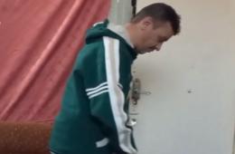 شاهد: بعد تعرضه لإصابة عمل أدت لشلل نصفي..  أبو محمد يناشد أهل الخير