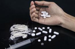 حبوب المخدرات تهدد حياة ومستقبل شباب مخيم النيرب