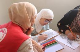 الهلال الأحمر ينظم نشاطاً حول الرعاية الذاتية والتعبير عن الذات بالألوان