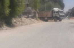 إزالة سواتر ترابية في مخيم اليرموك واستبدالها بأخرى إسمنتية