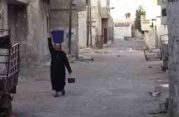 نشطاء من مخيم درعا يطلقون دعوات لمساعدة المحتاجين