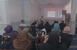 فلسطينيون سوريون يتلقون تدريبات إسعافية في كلس التركية