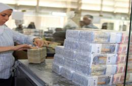 موظفون فلسطينيون في سوريا يطالبون بتحسين أجورهم وحقوقهم