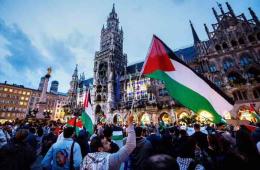 فلسطينيو سوريا يتظاهرون في عدة دول أوروبية ضد العدوان الإسرائيلي على غزة