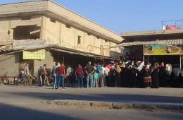 بسبب المحسوبية وعدم الانضباط. أزمة خبز في مخيم خان الشيح