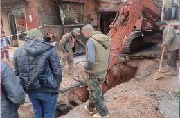 بعد رفع عشرات الشكاوى. البدء بإصلاح الصرف الصحي في مخيم العائدين بحمص