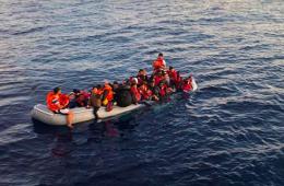 تحذيرات لفلسطينيي سوريا من مخاطر الهجرة البحرية في ظل الأحوال الجوية السيئة