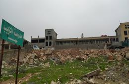 مخيم حندرات.. الأونروا تواصل ترميم مدرسة الزيب