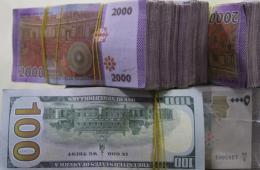 مرسوم رئاسي يمنع التعامل بغير الليرة السورية 