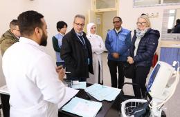 القائم بأعمال السفارة النرويجية يزور مخيم اليرموك 