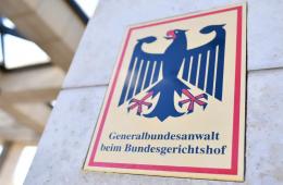 بتنسيق أوروبي..ألمانيا تعتقل 4 فلسطينيين سوريين والسويد تعتقل ثلاثة لارتكابهم جرائم حرب في مخيم اليرموك