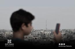 معاناة طلاب مخيم الحسينية تتفاقم جراء انقطاع الاتصالات والإنترنت