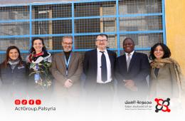 وفد إيطالي يزور مخيم اليرموك ويبحث سبل دعم التعليم