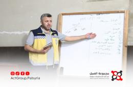 الخوذ البيضاء تستجيب لمبادرة محلية لتحسين الخدمات في مخيم الحسينية