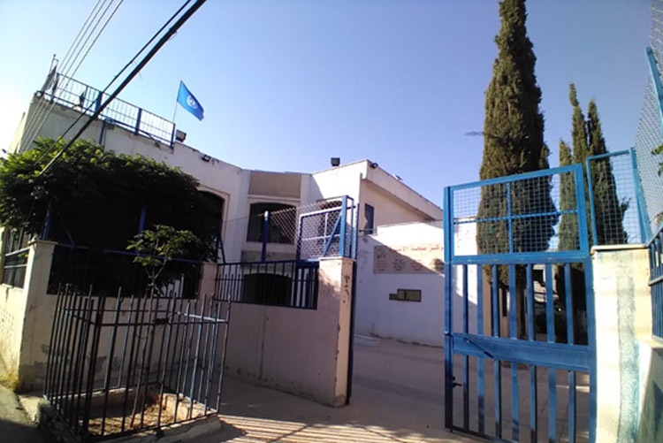 Residents of Khan Eshieh Camp for Palestinian Refugees Denounce Mistreatment at UNRWA Clinic