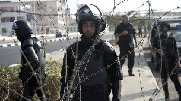 السلطات الليبية تحظر على الفلسطيني والسوري الدخول إليها