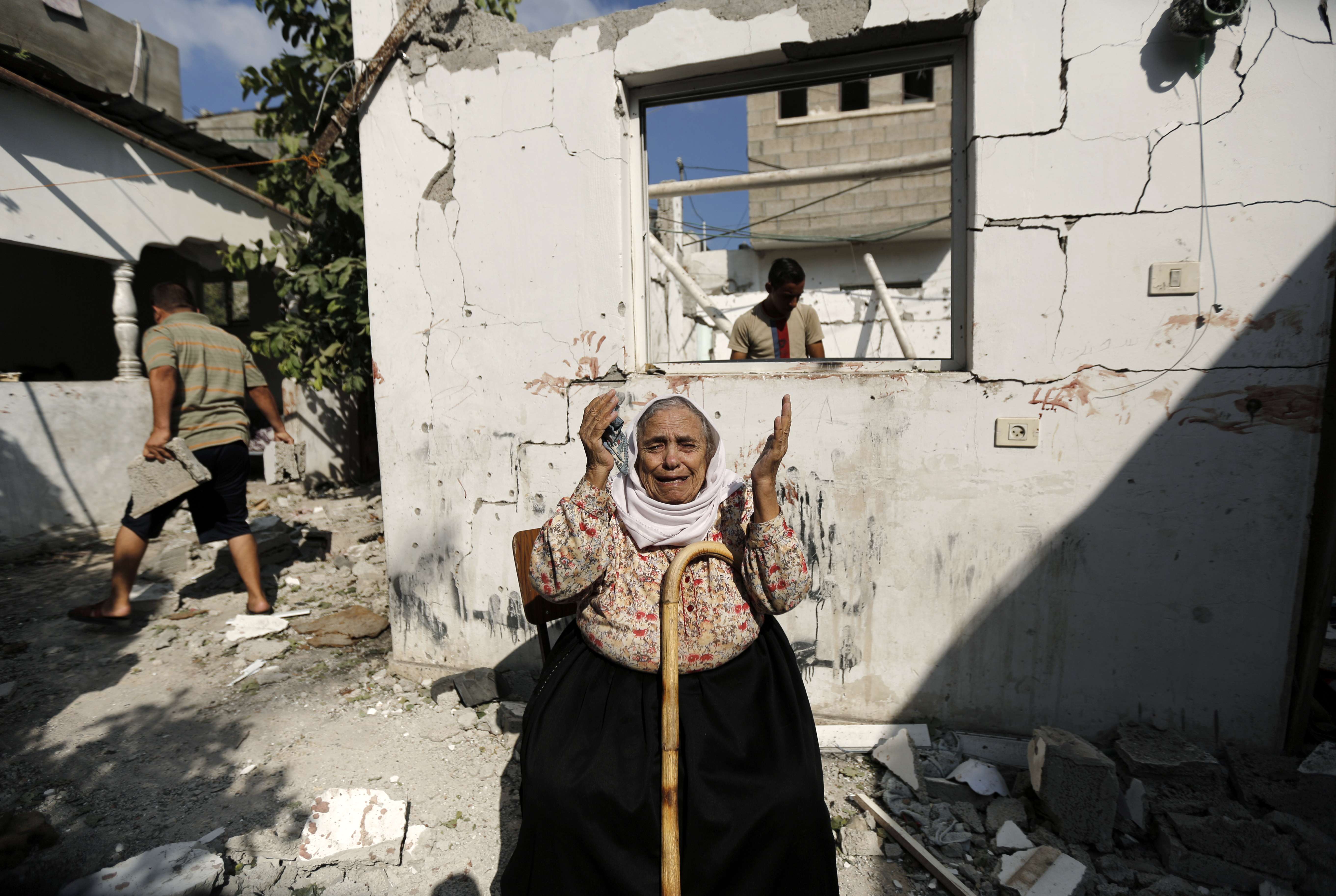معاناة اللاجئين الفلسطينيين من سوريا والتفكير بهجرة معاكسة من غزة 