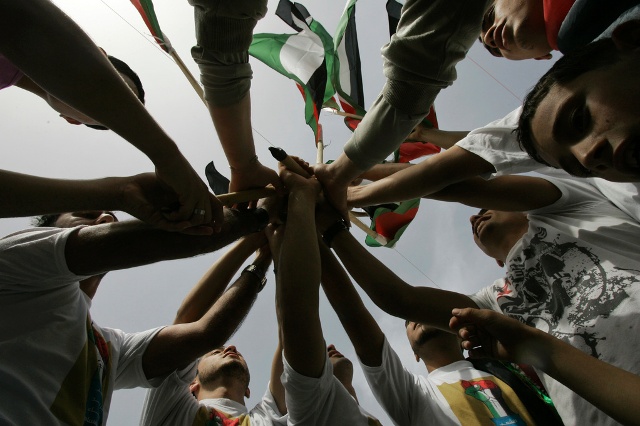 منظمة التحرير تنشر أسماء الفلسطينيين المفرج عنهم من السجون السورية قبل يومين 