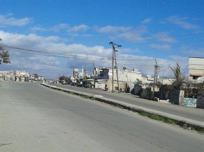 قصف بالبراميل المتفجرة يستهدف أطراف مخيم خان الشيح بريف دمشق 