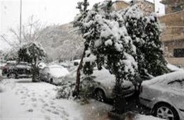 البرد يحل ضيفا ثقيلاً على اللاجئين الفلسطينيين المهجرين من مخيماتهم 